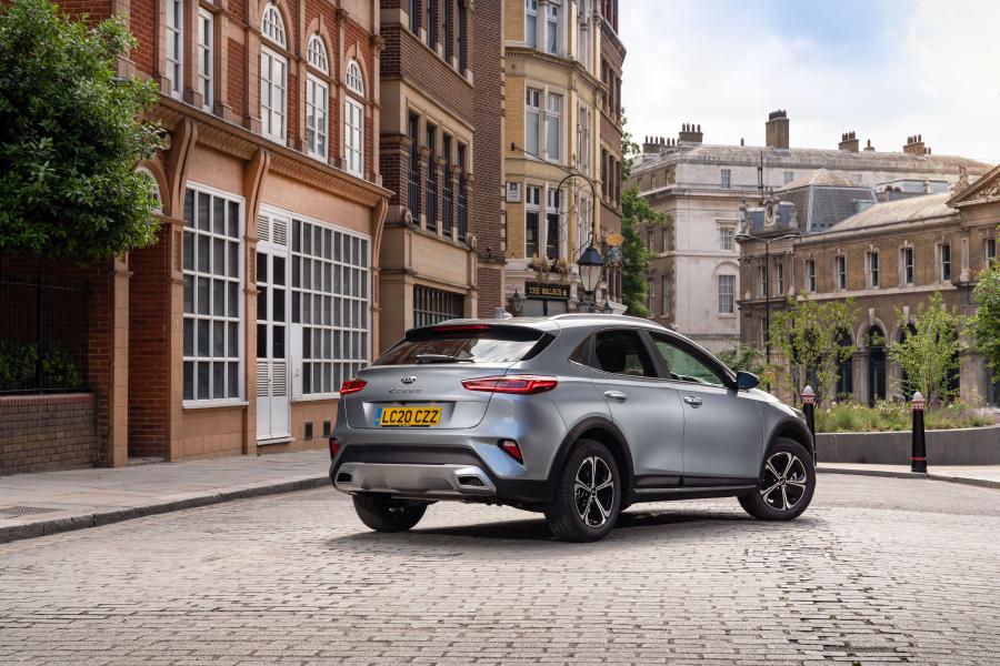  Kia XCeed PHEV 2020 года  (UK) (фото 15 из 40)